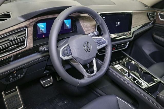 new 2025 Volkswagen Atlas car, priced at $52,738