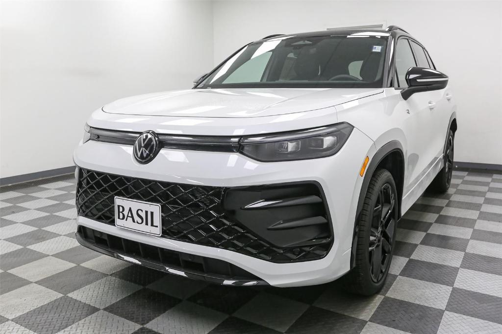 new 2025 Volkswagen Tiguan car, priced at $37,631