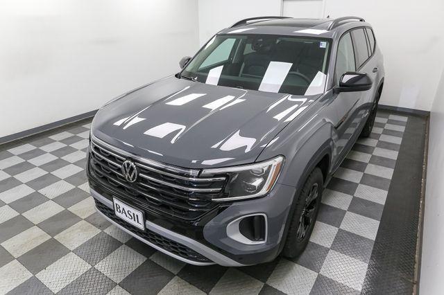 new 2025 Volkswagen Atlas car, priced at $44,880