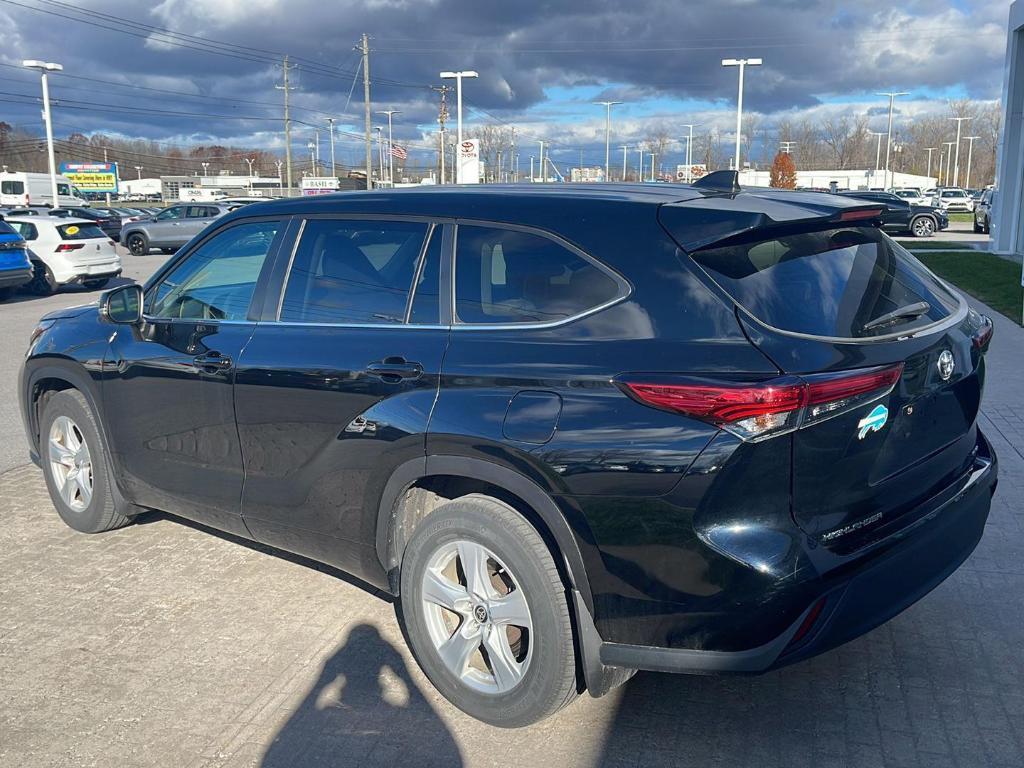 used 2023 Toyota Highlander car, priced at $36,885