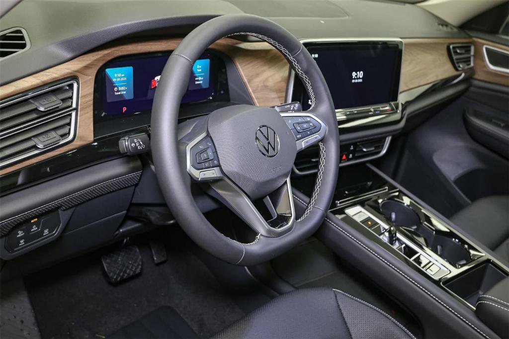 new 2026 Volkswagen Atlas car, priced at $47,055
