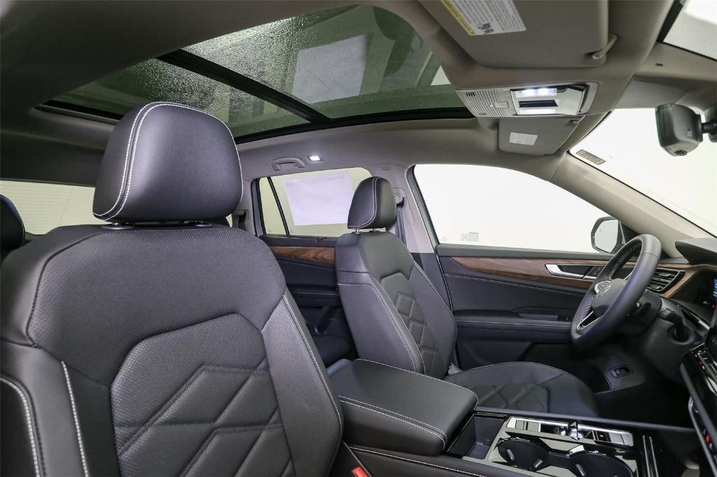 new 2026 Volkswagen Atlas car, priced at $47,055