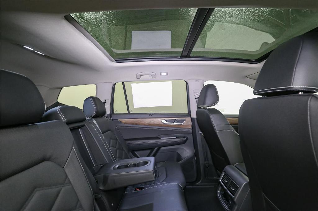 new 2026 Volkswagen Atlas car, priced at $47,055