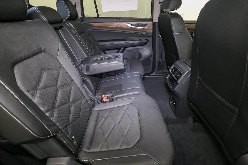 new 2026 Volkswagen Atlas car, priced at $47,055