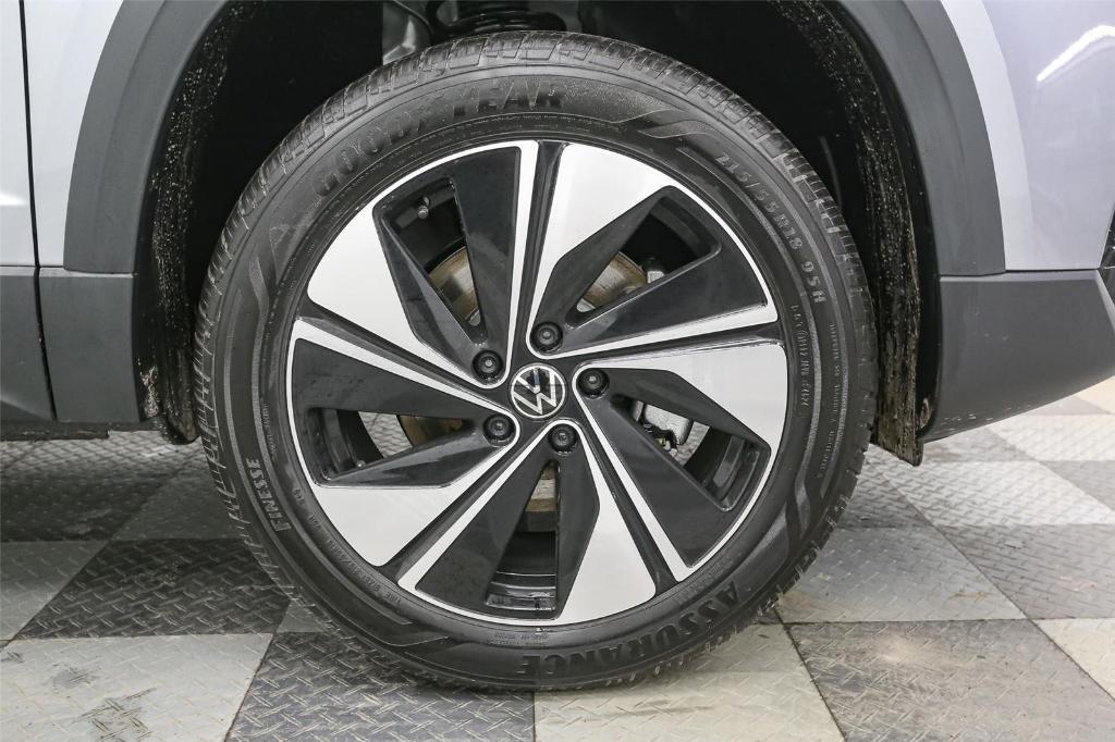 new 2025 Volkswagen Taos car, priced at $29,180