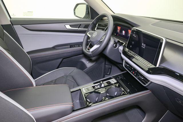 new 2025 Volkswagen Atlas car, priced at $44,443