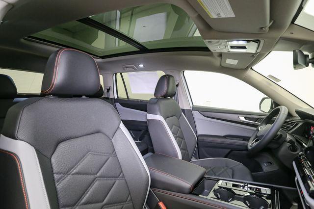 new 2025 Volkswagen Atlas car, priced at $44,443