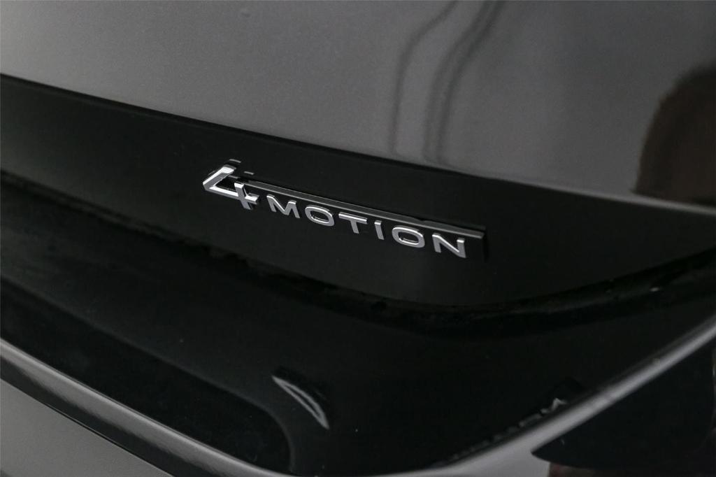 new 2025 Volkswagen Tiguan car, priced at $31,277