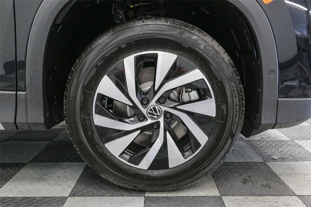 new 2025 Volkswagen Tiguan car, priced at $31,277