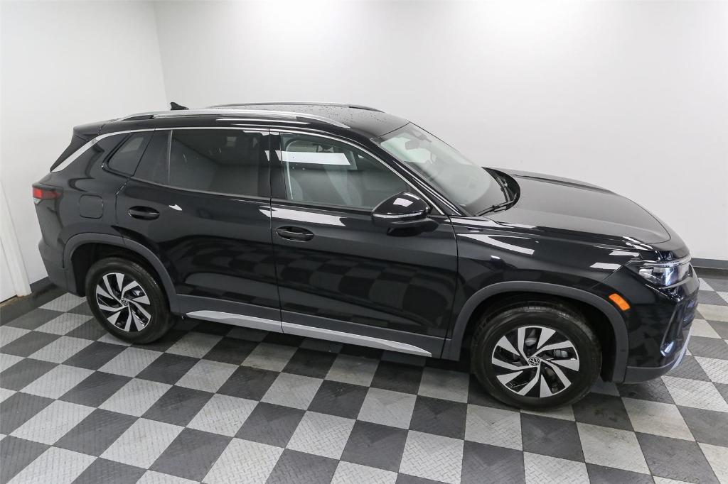 new 2025 Volkswagen Tiguan car, priced at $31,277