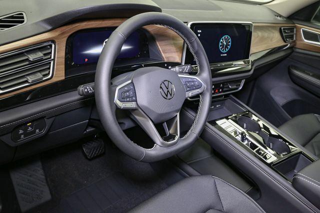 new 2025 Volkswagen Atlas car, priced at $44,248