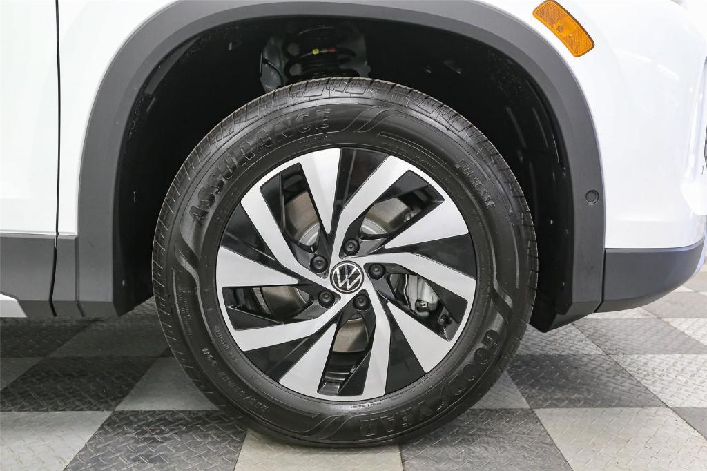 new 2025 Volkswagen Tiguan car, priced at $31,288