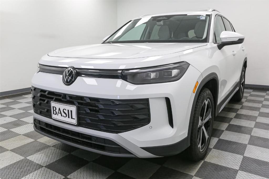 new 2025 Volkswagen Tiguan car, priced at $34,144