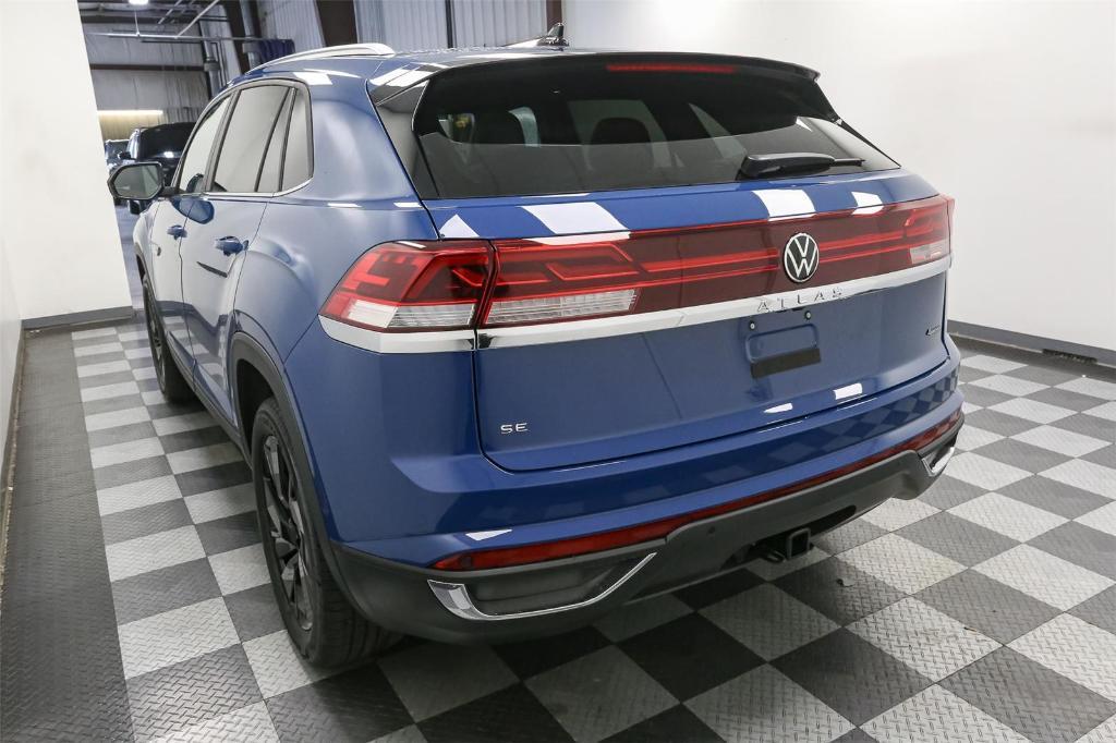new 2026 Volkswagen Atlas Cross Sport car, priced at $46,159