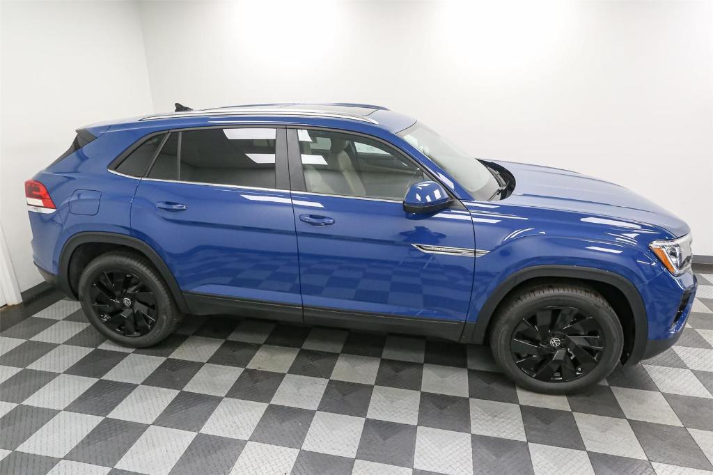 new 2026 Volkswagen Atlas Cross Sport car, priced at $46,159