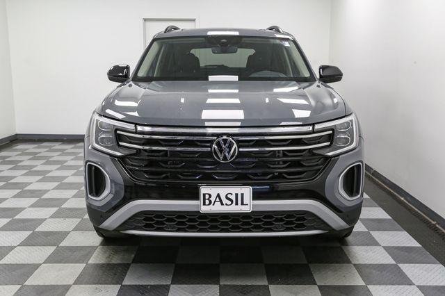 new 2024 Volkswagen Atlas car, priced at $48,753