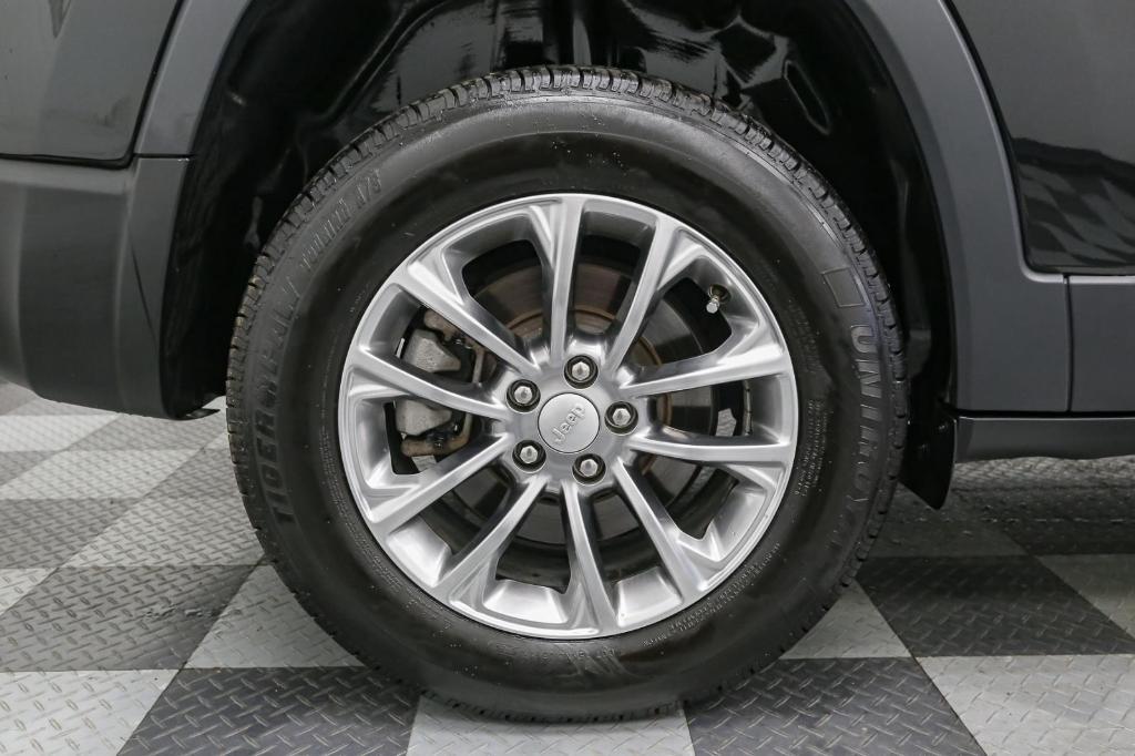 used 2021 Jeep Cherokee car, priced at $22,767
