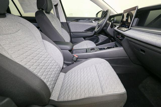 new 2025 Volkswagen Tiguan car, priced at $30,551