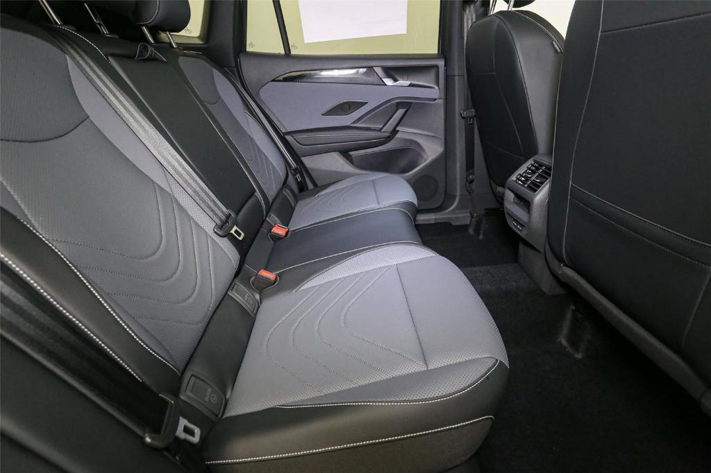 new 2026 Volkswagen Tiguan car, priced at $39,439