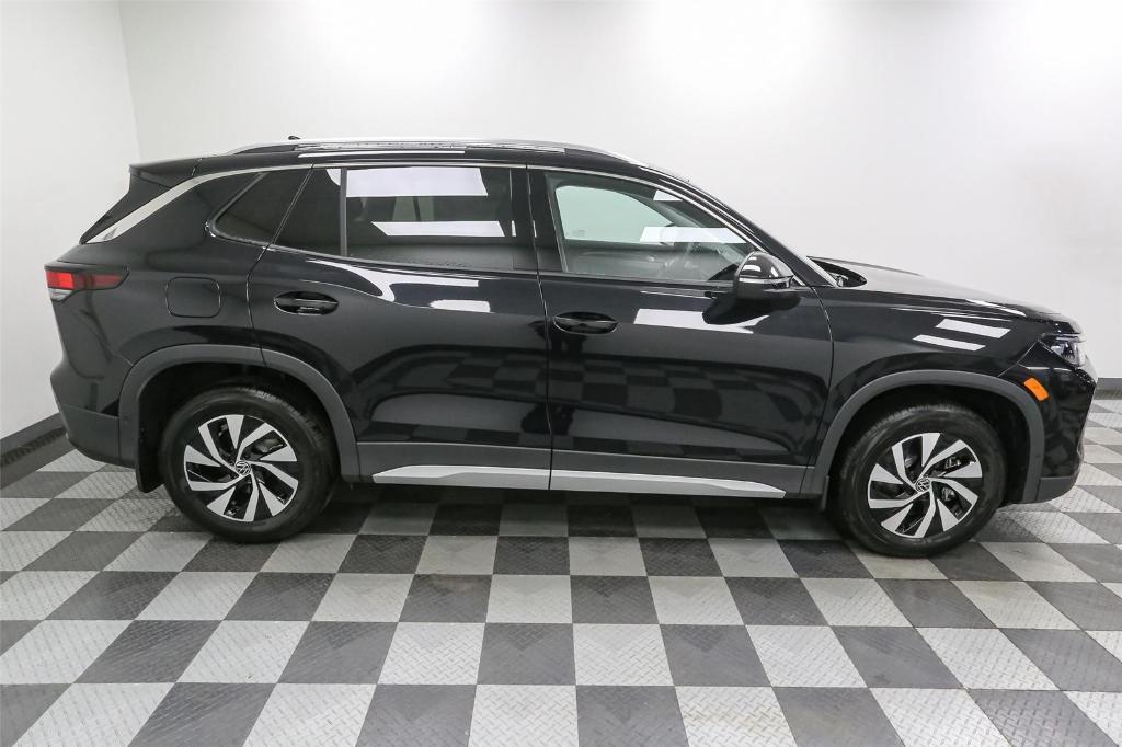 new 2025 Volkswagen Tiguan car, priced at $31,186