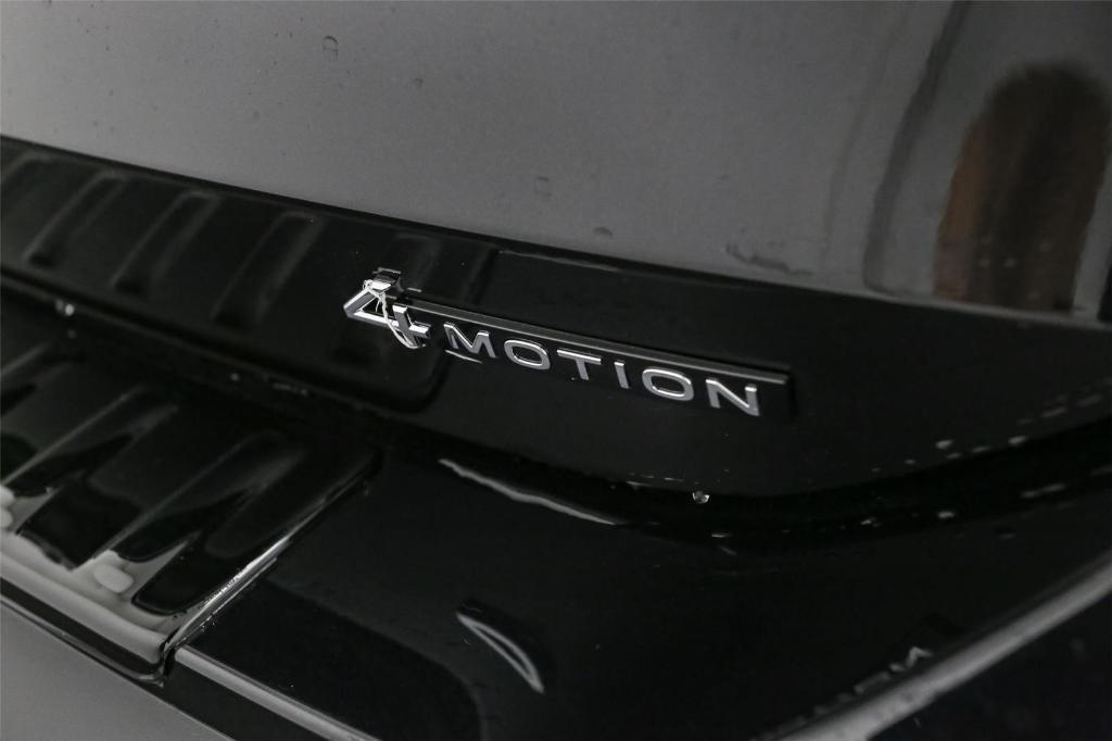 new 2025 Volkswagen Tiguan car, priced at $31,186