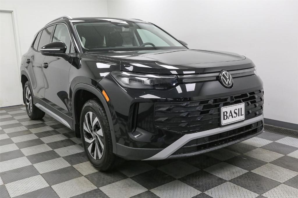 new 2025 Volkswagen Tiguan car, priced at $31,186