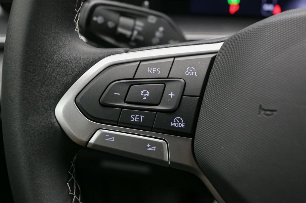 new 2025 Volkswagen Tiguan car, priced at $31,186