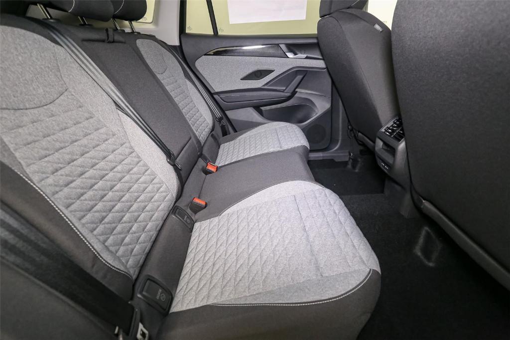 new 2025 Volkswagen Tiguan car, priced at $31,186