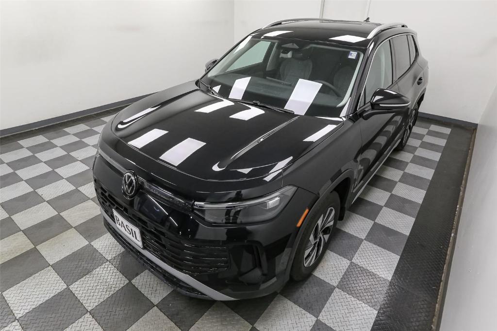 new 2025 Volkswagen Tiguan car, priced at $31,186