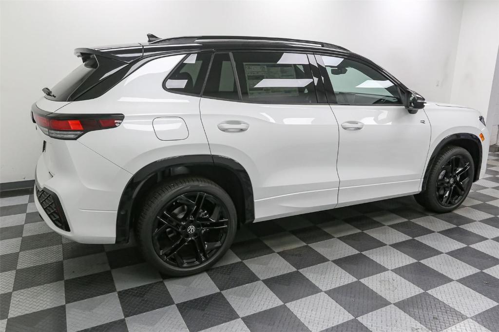 new 2025 Volkswagen Tiguan car, priced at $37,631