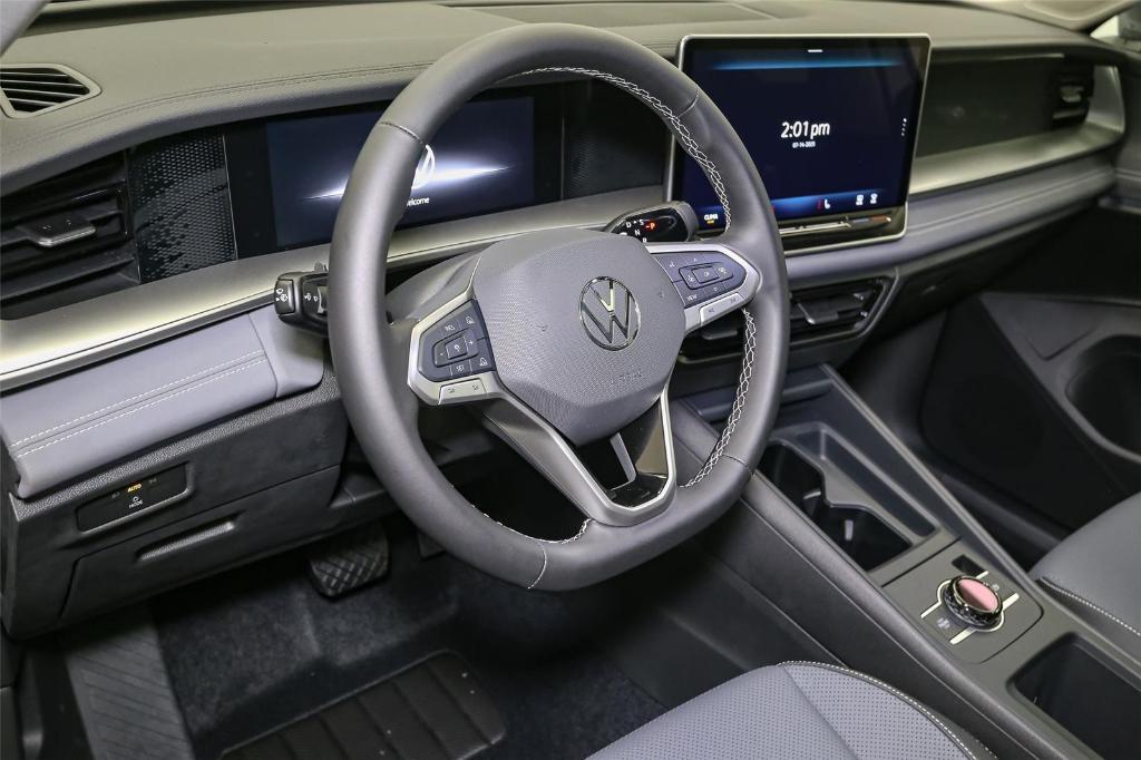 new 2025 Volkswagen Tiguan car, priced at $35,030