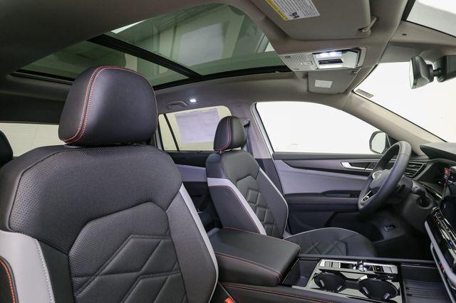new 2025 Volkswagen Atlas car, priced at $44,427