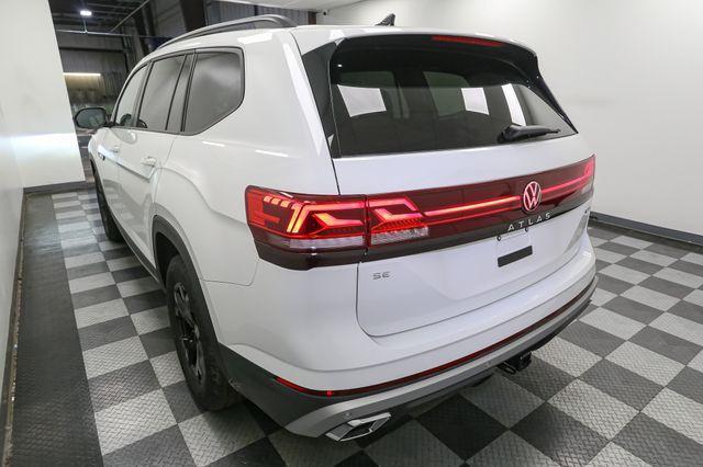new 2025 Volkswagen Atlas car, priced at $44,427