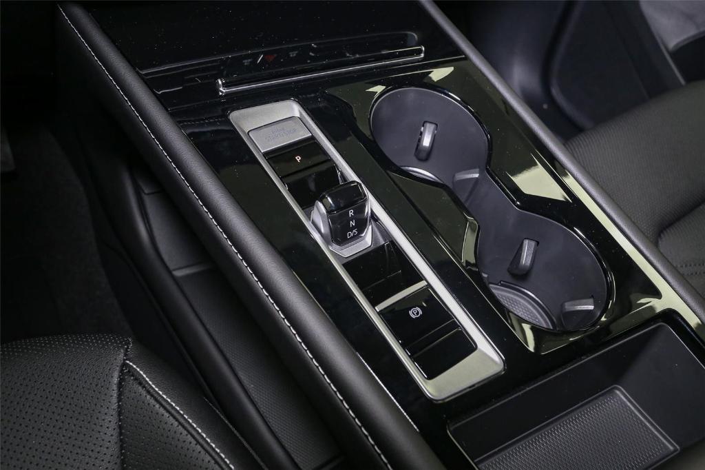 new 2026 Volkswagen Atlas car, priced at $45,780