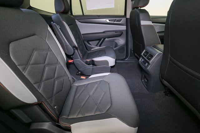 new 2025 Volkswagen Atlas car, priced at $45,041
