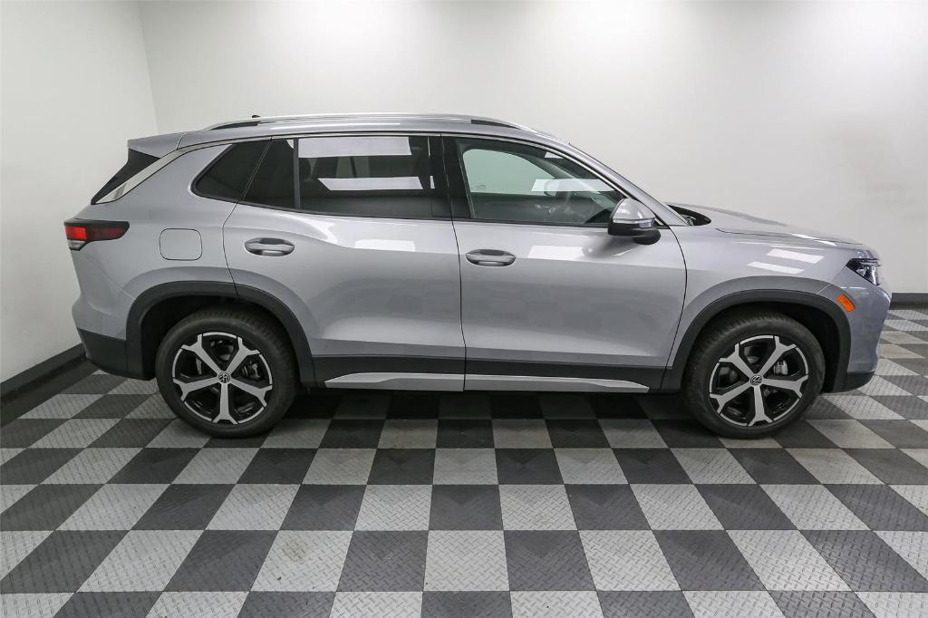 new 2025 Volkswagen Tiguan car, priced at $34,469