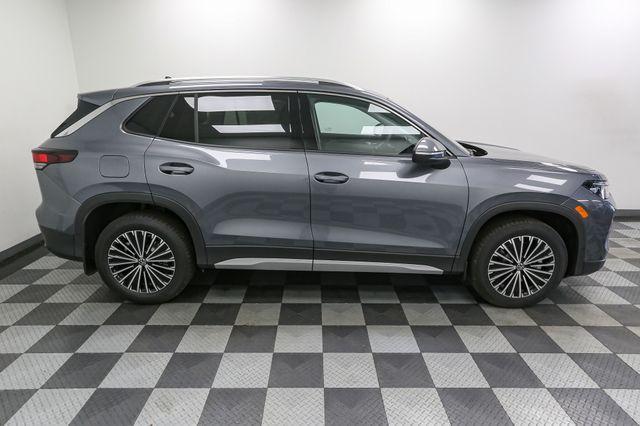 new 2025 Volkswagen Tiguan car, priced at $32,194