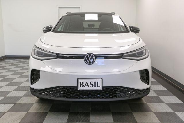 new 2025 Volkswagen ID.4 car, priced at $50,550