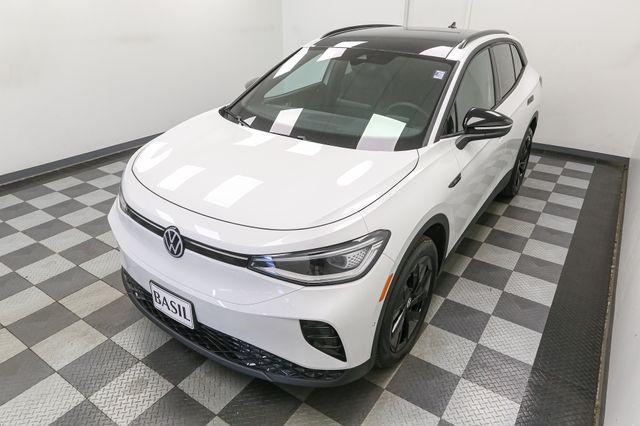 new 2025 Volkswagen ID.4 car, priced at $50,550