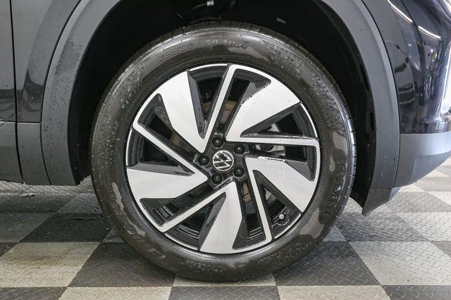 new 2025 Volkswagen Atlas car, priced at $43,846
