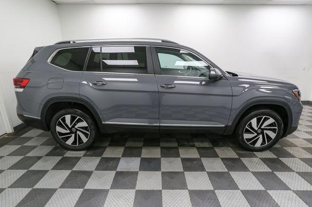 new 2025 Volkswagen Atlas car, priced at $47,238