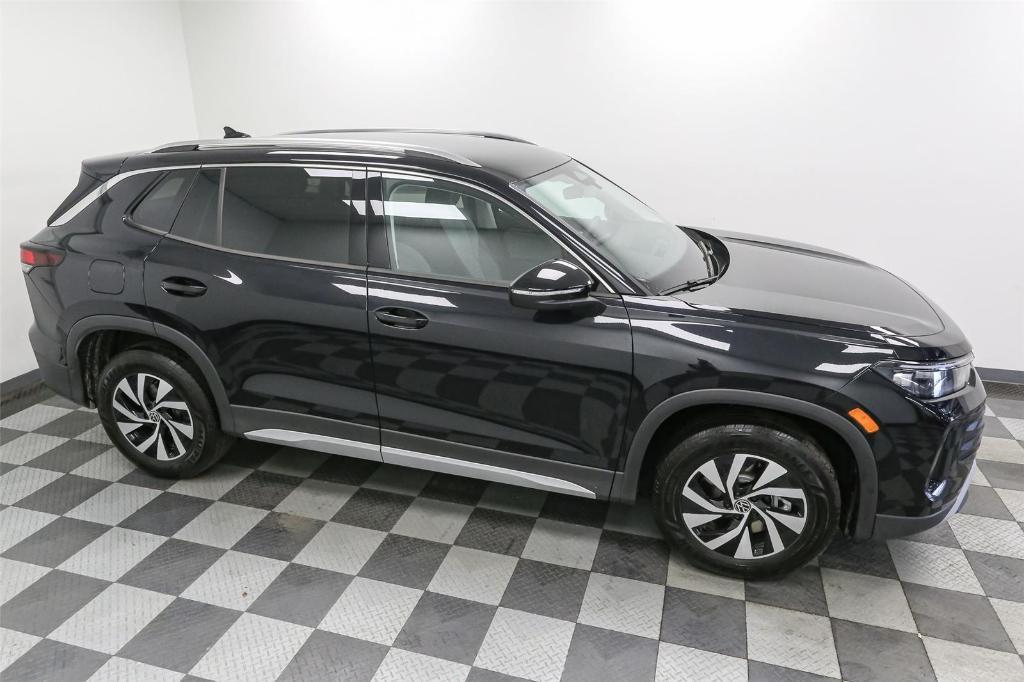 new 2025 Volkswagen Tiguan car, priced at $30,551