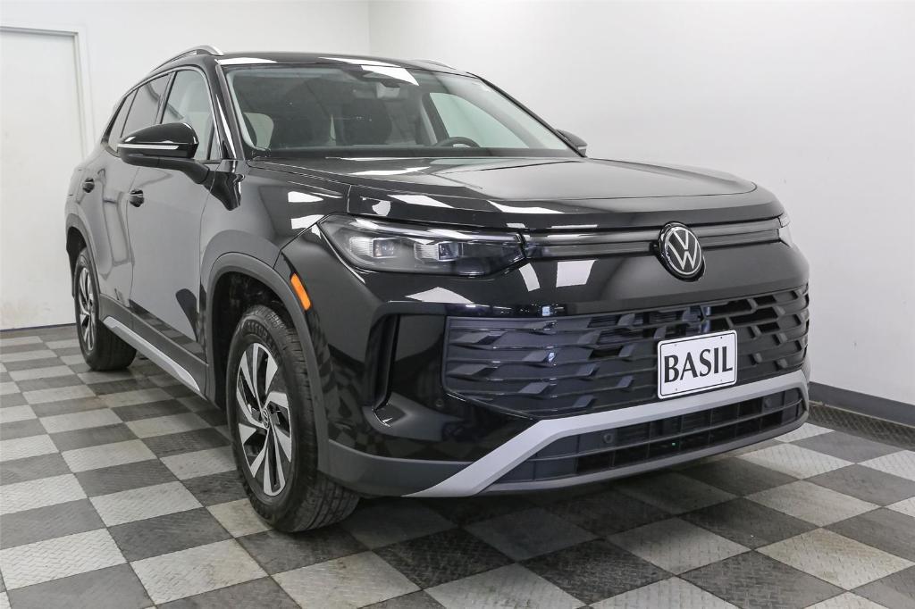 new 2025 Volkswagen Tiguan car, priced at $30,551