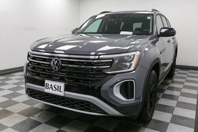 new 2025 Volkswagen Atlas car, priced at $46,100