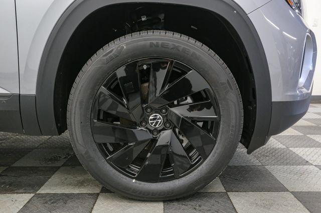 new 2025 Volkswagen Atlas car, priced at $43,795