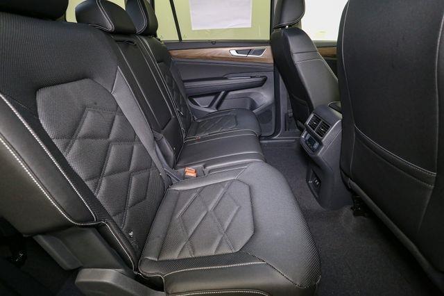 new 2025 Volkswagen Atlas car, priced at $39,669