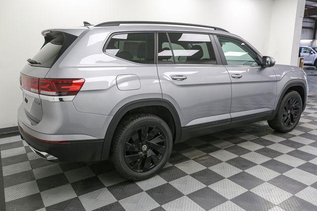 new 2025 Volkswagen Atlas car, priced at $43,795