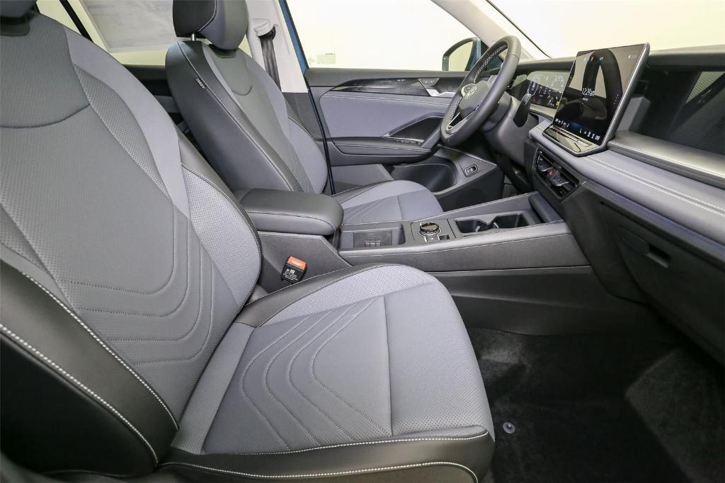 new 2026 Volkswagen Tiguan car, priced at $37,385