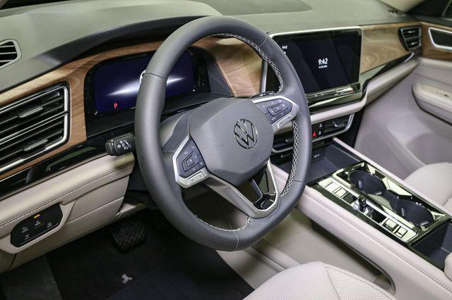 new 2025 Volkswagen Atlas car, priced at $44,870