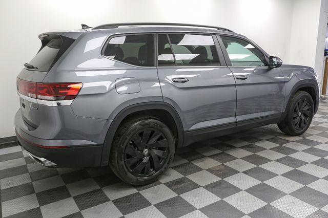 new 2025 Volkswagen Atlas car, priced at $44,870